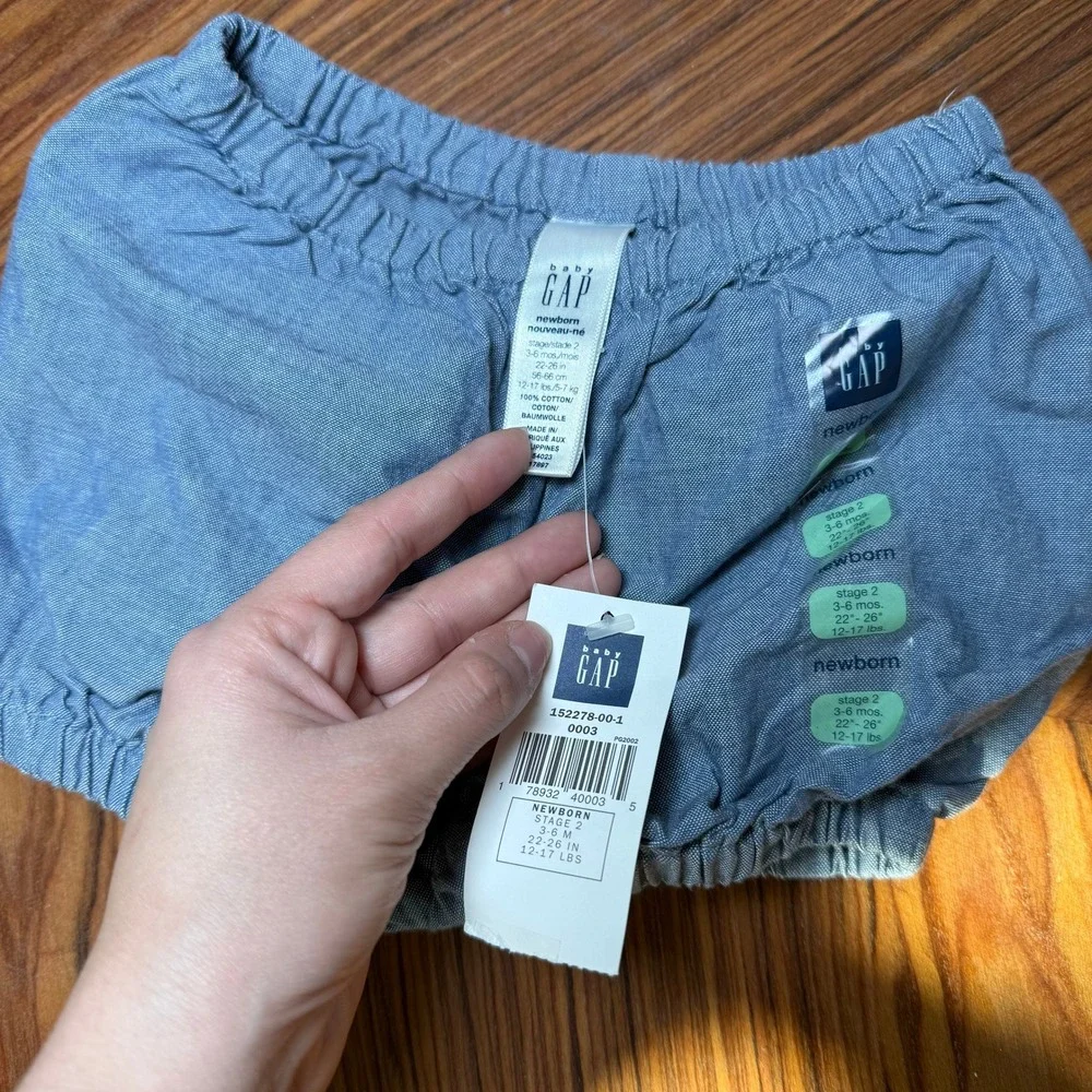 Vintage Baby Gap Newborn Chambray Ruffle‎ Bottom Shorts Size Newborn